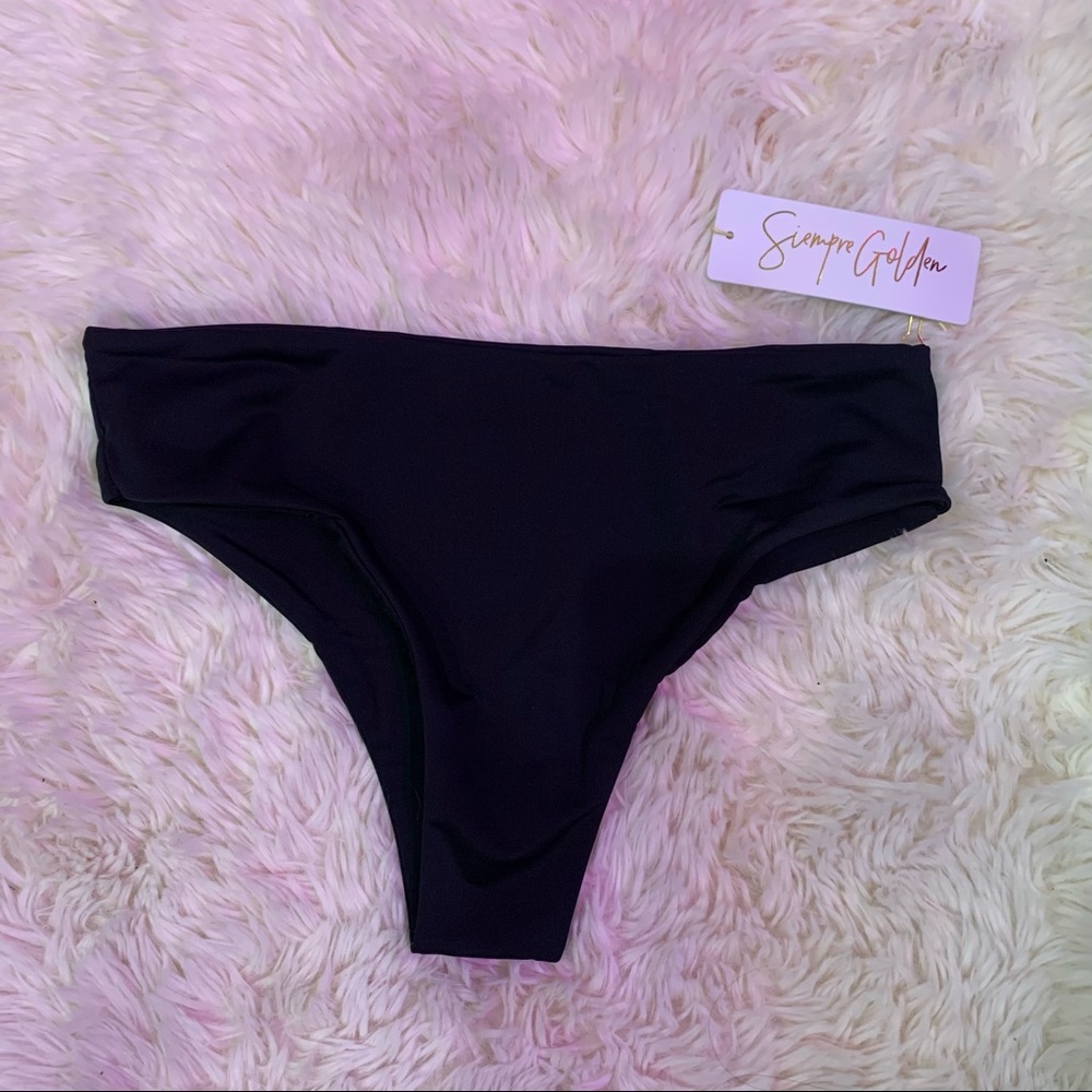 Siempre Golden Black Bottoms